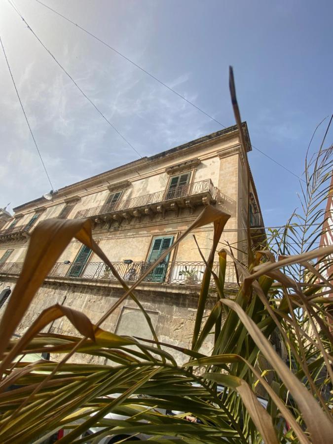 Palazzo Zappata Luxury Room Noto Centro Eksteriør bilde